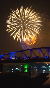 2015 New Year Fireworks over the Gustave Eiffel's Truong Tien Bridge - Hue, Vietnam